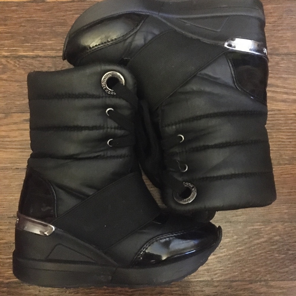 MK Girls Snow Boots